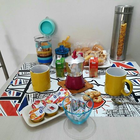 Breakfast In Naples Panzió Kültér fotó